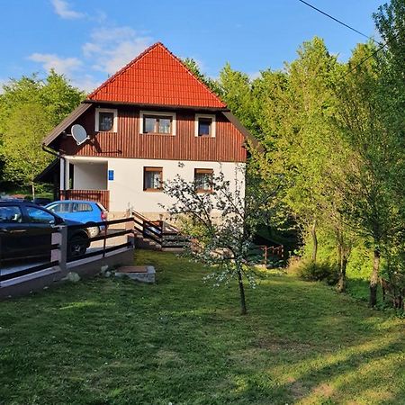 Guest House Wolf II Plitvička Jezera Buitenkant foto