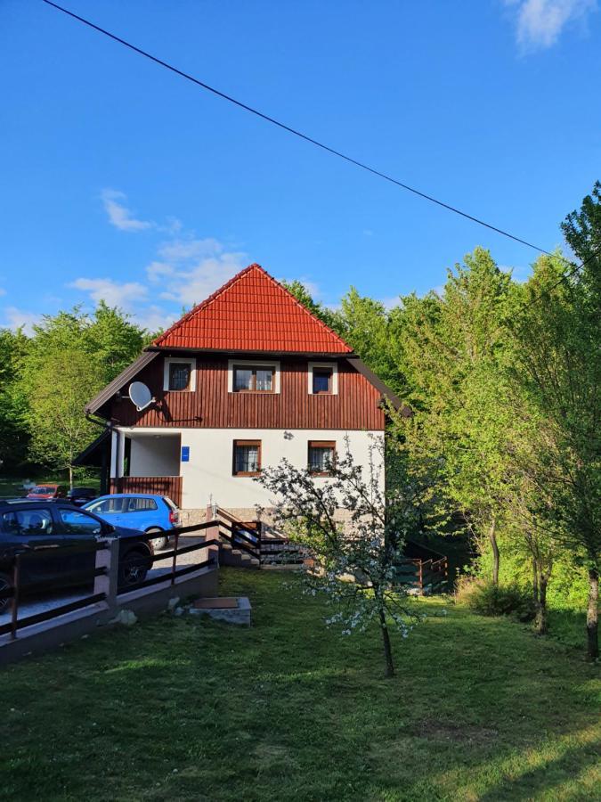 Guest House Wolf II Plitvička Jezera Buitenkant foto