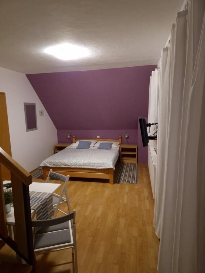 Guest House Wolf II Plitvička Jezera Buitenkant foto